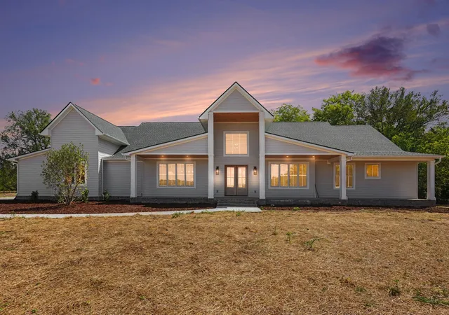 Photo 1 of Single family home for sale at 3277 Highway 431, Spring Hill, TN 37174 | MLS# 3531253 | Listing updated on 2026-10-27