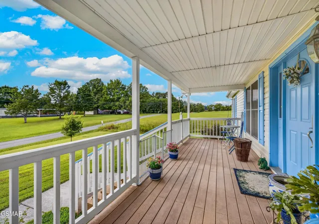 Photo 2 of Single family home for sale at 1601 Northern Ridge, Bybee, TN 37713 | MLS# 3591755 | Listing updated on 2026-09-15