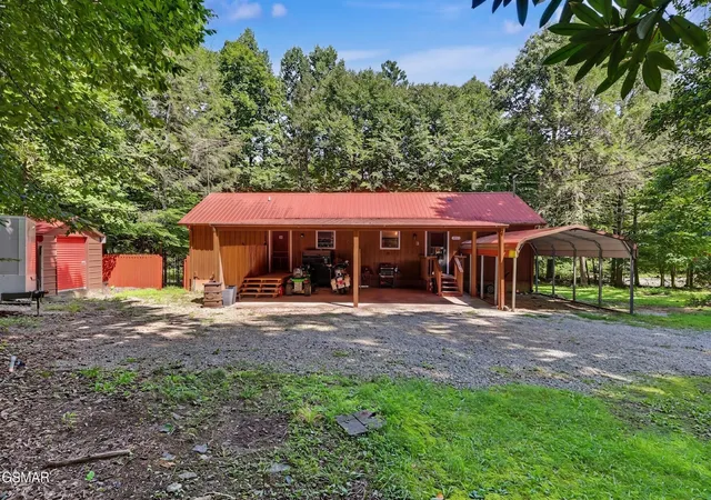 Single family home for sale at 3319 Rocky Ridge Rd, Cosby, TN 37722 | MLS# 3319150
