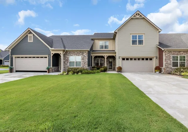 Photo 2 of Townhouse for sale at 2928 Stuyvesant Ln, Murfreesboro, TN 37128 | MLS# 3329967 | Listing updated on 2026-10-25