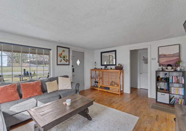 Photo 3 of Single family home for sale at 910 Nw Georgetown Rd, Cleveland, TN 37311 | MLS# 3319265 | Listing updated on 2026-09-22