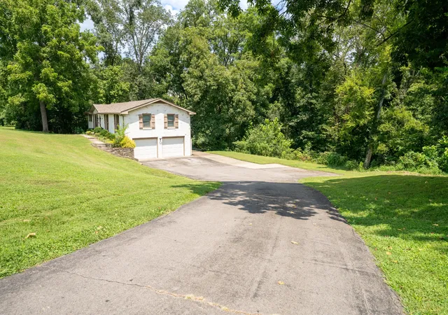 Photo 4 of Single family home for sale at 980 Vanderbilt Rd, Mount Juliet, TN 37122 | MLS# 3501363 | Listing updated on 2026-10-05