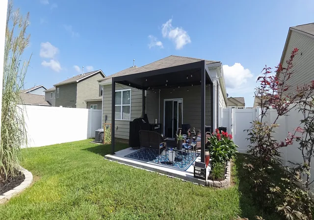 Photo 2 of Single family home for sale at 9003 Fenton Rd, Lebanon, TN 37087 | MLS# 3505851 | Listing updated on 2026-09-28