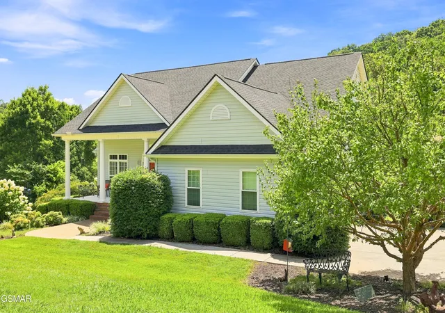 Photo 3 of Single family home for sale at 219 Americana Ln, Jefferson City, TN 37760 | MLS# 3319350 | Listing updated on 2026-09-11