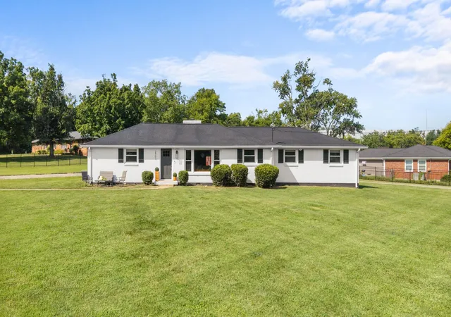 Photo 1 of Single family home for sale at 2903 Stanwyck Dr, Nashville, TN 37207 | MLS# 3541442 | Listing updated on 2026-10-04
