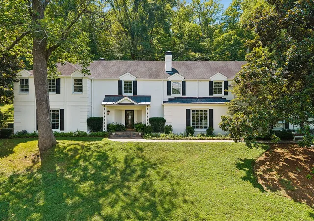 Photo 1 of Single family home for sale at 2301 Chickering Ln, Nashville, TN 37215 | MLS# 3526897 | Listing updated on 2026-10-05