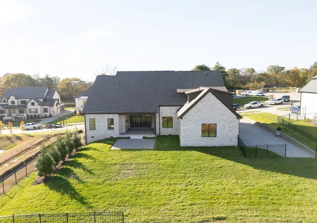 Photo 2 of Single family home for sale at 1006 Laguna Dr, Franklin, TN 37067 | MLS# 3499749 | Listing updated on 2026-09-24