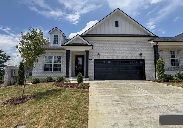 Photo 2 of Sale Pending at 320 Heaton Way, Hendersonville, TN 37075 | MLS# 3319945 | Listing updated on 2026-09-15