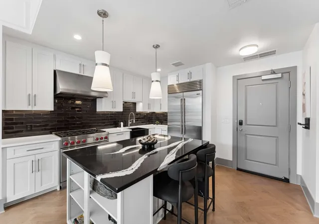 Photo 3 of Condo for sale at 1616 W End Ave #2606, Nashville, TN 37203 | MLS# 3500807 | Listing updated on 2026-09-11