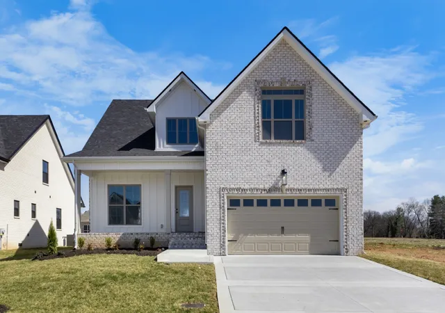 Photo 1 of Single family home for sale at 109 Aspen Pine Dr, Clarksville, TN 37043 | MLS# 3530624 | Listing updated on 2026-09-15