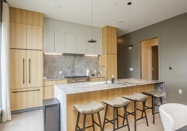 Listing Photo 1 - Condo for sale in building located at 1030 17Th Ave S, Nashville, TN 37212 - Unit #201