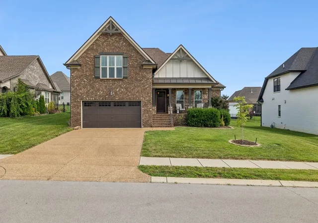 Photo 1 of Single family home for sale at 208 Ernest Dr, Lebanon, TN 37087 | MLS# 3322329 | Listing updated on 2026-09-23