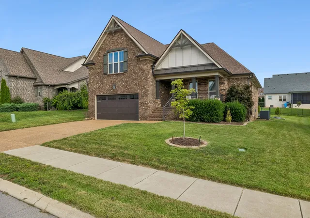 Photo 3 of Single family home for sale at 208 Ernest Dr, Lebanon, TN 37087 | MLS# 3322329 | Listing updated on 2026-09-23