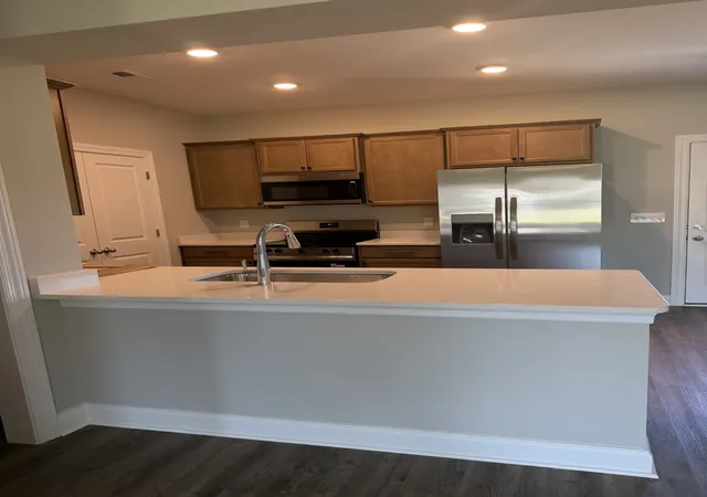 Photo 3 of Sale Pending at 1219 Euclid Dr, Murfreesboro, TN 37127 | MLS# 3531884 | Listing updated on 2026-09-12