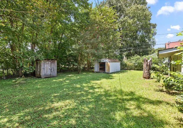 Photo 4 of Single family home for sale at 1700 Marion Ave, South Pittsburg, TN 37380 | MLS# 3320524 | Listing updated on 2026-09-14