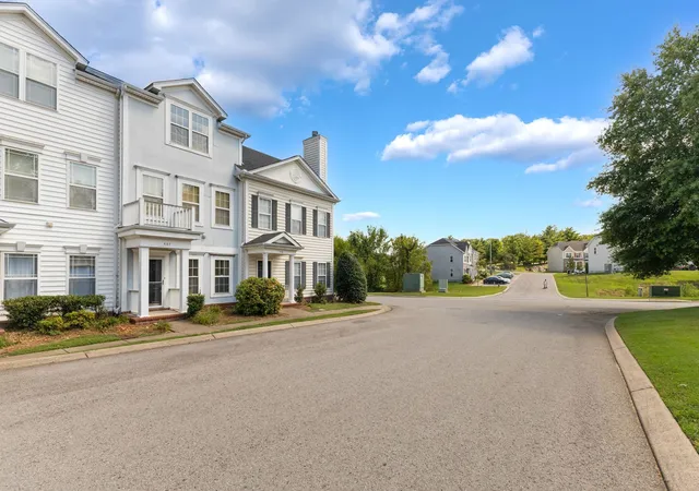 Photo 3 of Townhouse for sale at 4316 Summercrest Blvd #407, Antioch, TN 37013 | MLS# 3333847 | Listing updated on 2026-09-11