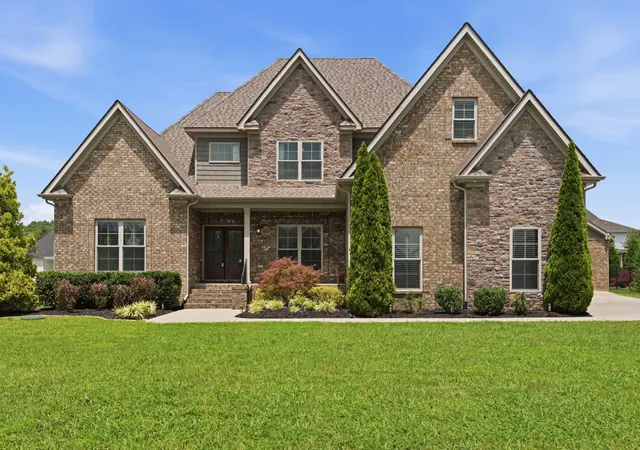 Photo 1 of Single family home for sale at 190 Beverly Randolph Dr, Murfreesboro, TN 37129 | MLS# 3322548 | Listing updated on 2026-09-23