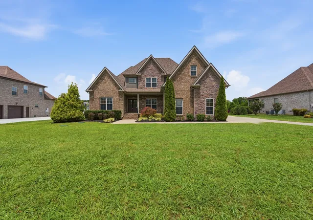 Photo 3 of Single family home for sale at 190 Beverly Randolph Dr, Murfreesboro, TN 37129 | MLS# 3322548 | Listing updated on 2026-09-23