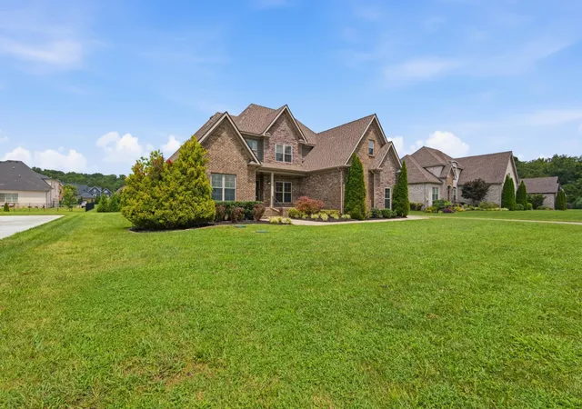 Photo 3 of Single family home for sale at 190 Beverly Randolph Dr, Murfreesboro, TN 37129 | MLS# 3322548 | Listing updated on 2026-09-23