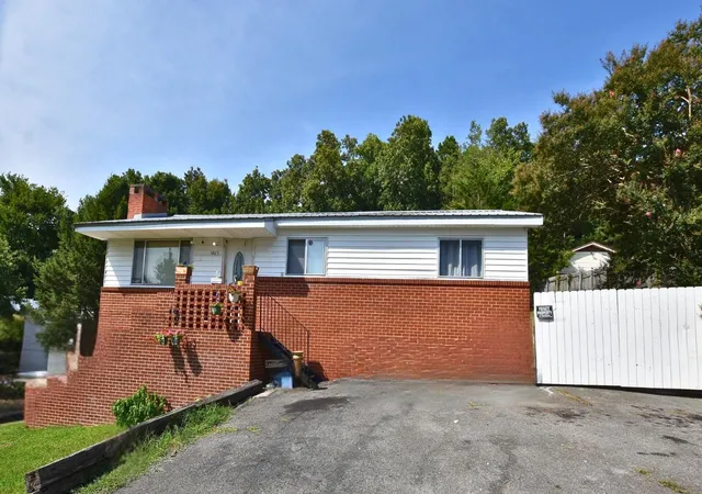Photo 1 of Single family home for sale at 1465 20th Street Se, Cleveland, TN 37311 | MLS# 3329978 | Listing updated on 2026-09-22