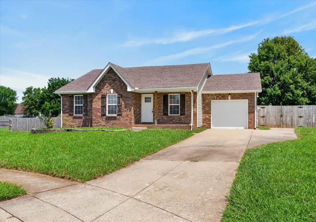 Photo 2 of Single family home for sale at 1075 Meshaw Trl, Clarksville, TN 37040 | MLS# 3333620 | Listing updated on 2026-09-10
