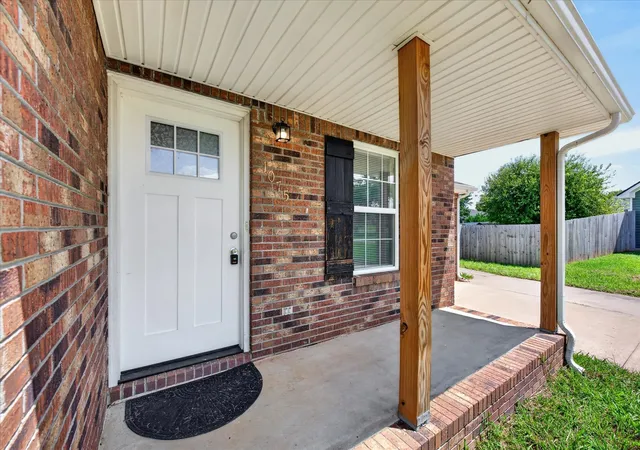 Photo 4 of Single family home for sale at 1075 Meshaw Trl, Clarksville, TN 37040 | MLS# 3333620 | Listing updated on 2026-09-10