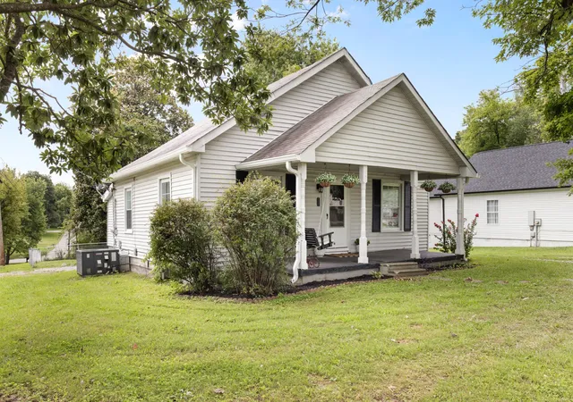 Photo 3 of Single family home for sale at 1357 Main St, Greenbrier, TN 37073 | MLS# 3333815 | Listing updated on 2026-09-11