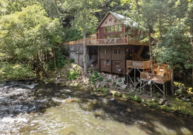 Photo 1 of Single family home for sale at 2697 Brandy Way, Sevierville, TN 37876 | MLS# 3506475 | Listing updated on 2026-09-11
