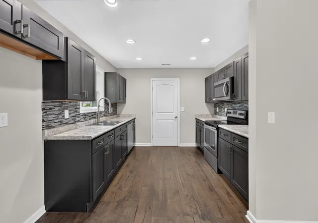 Photo 4 of Single family home for sale at 1006 Ovoca Rd, Tullahoma, TN 37388 | MLS# 3516608 | Listing updated on 2026-10-08