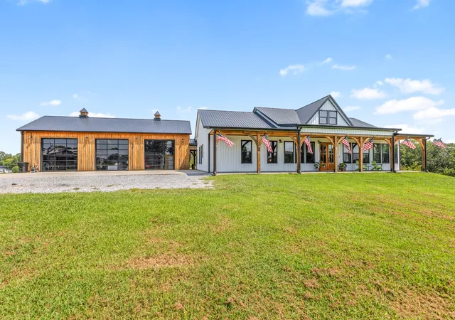 Photo 2 of Single family home for sale at 1439 Ridge Rd, Dickson, TN 37055 | MLS# 3515000 | Listing updated on 2026-09-15