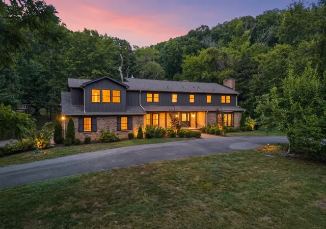 Photo 1 of Mansion for sale at 6001 Andover Dr, Nashville, TN 37215 | MLS# 3531849 | Listing updated on 2026-09-11