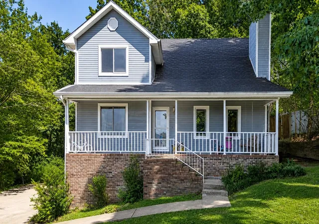 Photo 1 of Single family home for sale at 7718 Sandalwood Hts Dr, Hixson, TN 37343 | MLS# 3336128 | Listing updated on 2026-09-11