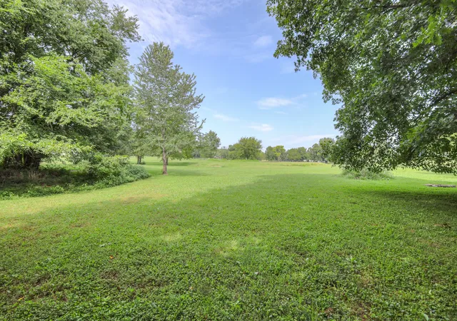 Photo 3 of Single family home for sale at 1324 Yell Rd, Lewisburg, TN 37091 | MLS# 3506167 | Listing updated on 2026-10-05