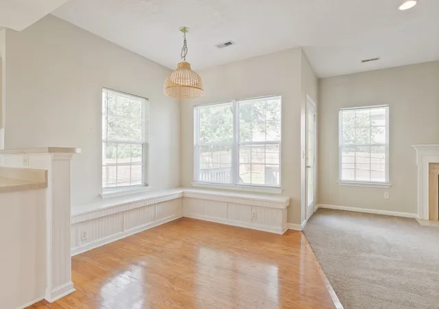 Photo 3 of Single family home for sale at 1402 Bern Dr, Spring Hill, TN 37174 | MLS# 3500840 | Listing updated on 2026-09-13
