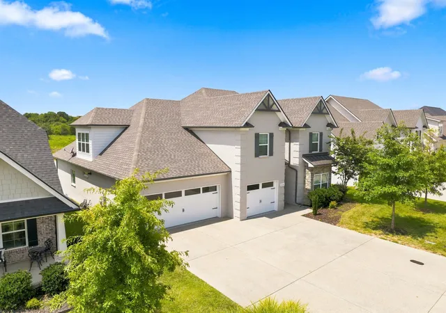 Photo 3 of Single family home for sale at 2212 Winterdale Dr, Murfreesboro, TN 37128 | MLS# 3336339 | Listing updated on 2026-09-15
