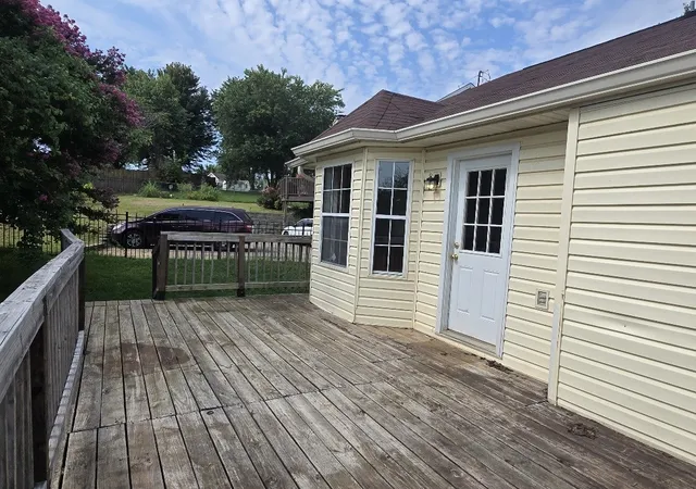 Photo 2 of Sale Pending at 2025 Windroe Dr, Clarksville, TN 37042 | MLS# 3499524 | Listing updated on 2026-09-11