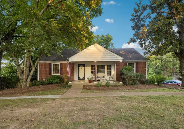 Photo 1 of Single family home for sale at 3504 Pleasant Valley Rd, Nashville, TN 37204 | MLS# 3500968 | Listing updated on 2026-09-15
