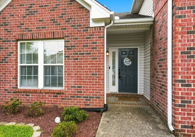 Photo 3 of Single family home for sale at 1277 Bending Crk Dr, Antioch, TN 37013 | MLS# 3516350 | Listing updated on 2026-10-01