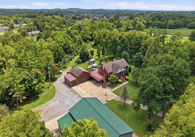 Photo 1 of Single family home for sale at 831 Osborne Ln, Murfreesboro, TN 37130 | MLS# 3499758 | Listing updated on 2026-09-14