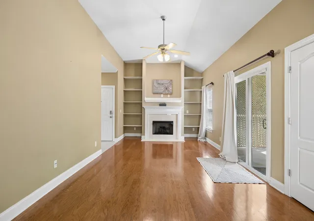 Listing Photo 4 - Condo for sale in building located at 6952 Hwy 70 S, Nashville, TN 37221 - Unit #112