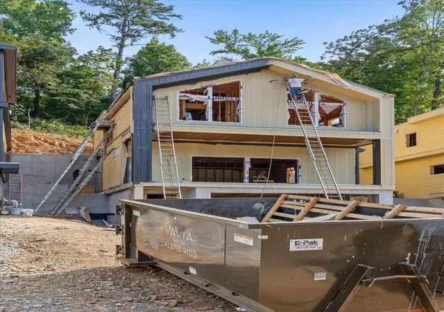 Photo 3 of Single family home for sale at 204 Lullwater Rd, Chattanooga, TN 37405 | MLS# 3499829 | Listing updated on 2026-09-11