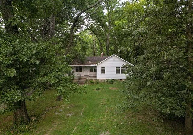 Photo 3 of Sale Pending at 143 Hillcrest Dr, Madison, TN 37115 | MLS# 3500948 | Listing updated on 2026-09-11