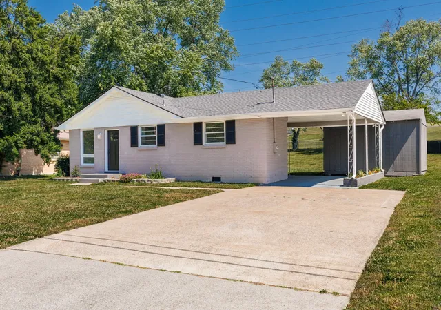Photo 2 of Single family home for sale at 3228 Cloverwood Dr, Nashville, TN 37214 | MLS# 3513443 | Listing updated on 2026-09-15