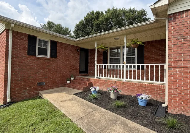 Photo 1 of Single family home for sale at 107 Kimberly Dr, Columbia, TN 38401 | MLS# 3501329 | Listing updated on 2026-10-03