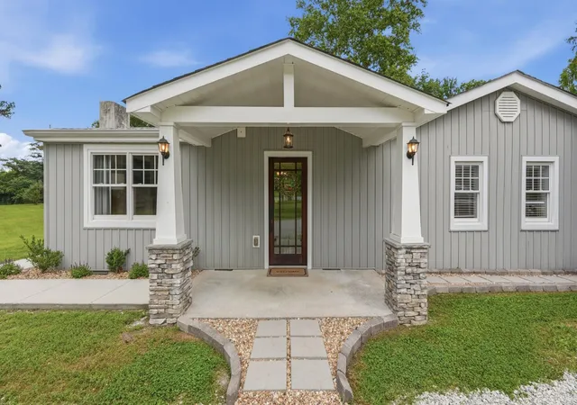 Photo 3 of Single family home for sale at 1522 Holders Cvs Rd, Winchester, TN 37398 | MLS# 3501390 | Listing updated on 2026-09-23