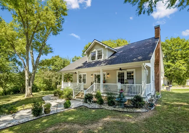 Photo 2 of Single family home for sale at 2621 Pillow Due Ln, Columbia, TN 38401 | MLS# 3527420 | Listing updated on 2026-10-14