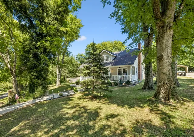 Photo 3 of Single family home for sale at 2621 Pillow Due Ln, Columbia, TN 38401 | MLS# 3527420 | Listing updated on 2026-10-14