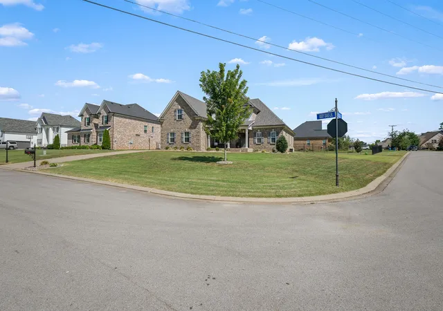 Photo 3 of Sale Pending at 602 Ruby Oaks Ln, Murfreesboro, TN 37128 | MLS# 3545114 | Listing updated on 2026-09-14