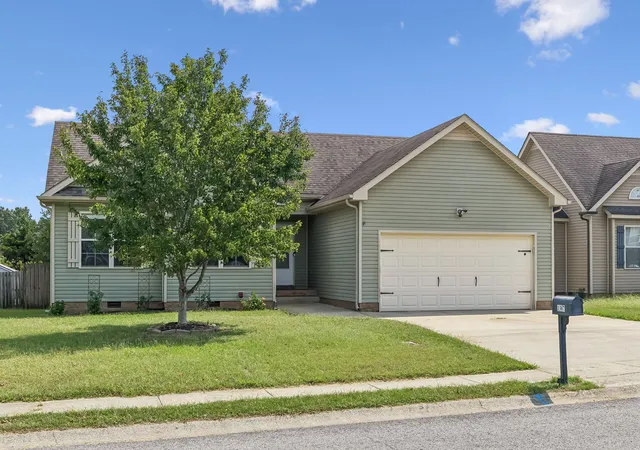 Photo 2 of Single family home for sale at 1387 Whitt Ln, Clarksville, TN 37042 | MLS# 3506015 | Listing updated on 2026-09-14