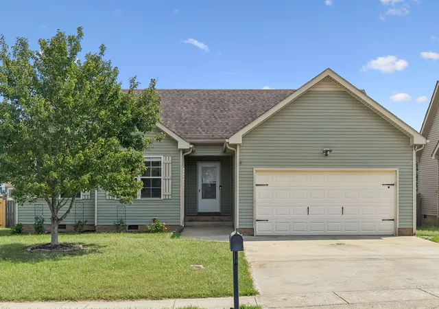 Photo 3 of Single family home for sale at 1387 Whitt Ln, Clarksville, TN 37042 | MLS# 3506015 | Listing updated on 2026-09-14